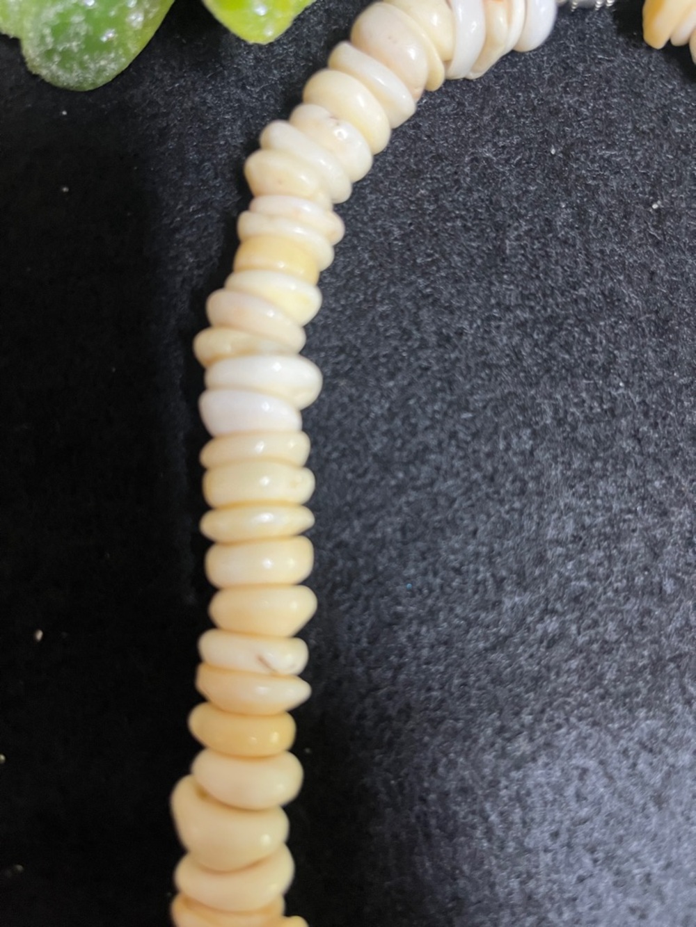 VTG Hawaiian Large Puka Shell Necolas for Women & Men - Picture 2 of 5